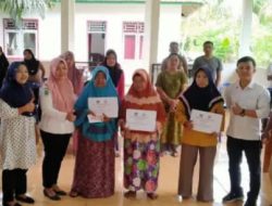 Pemdes Talang Baru Bagikan BLT Dana Desa