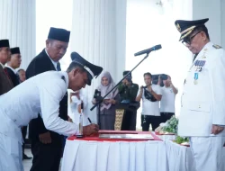 Bupati Kukuhkan Perpanjangan Masa Jabatan Kepala Desa
